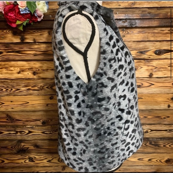 Betsey Johnson Faux Fur Ocelot Vest Trendy Cheetah Animal Print M - Picture 3 of 5